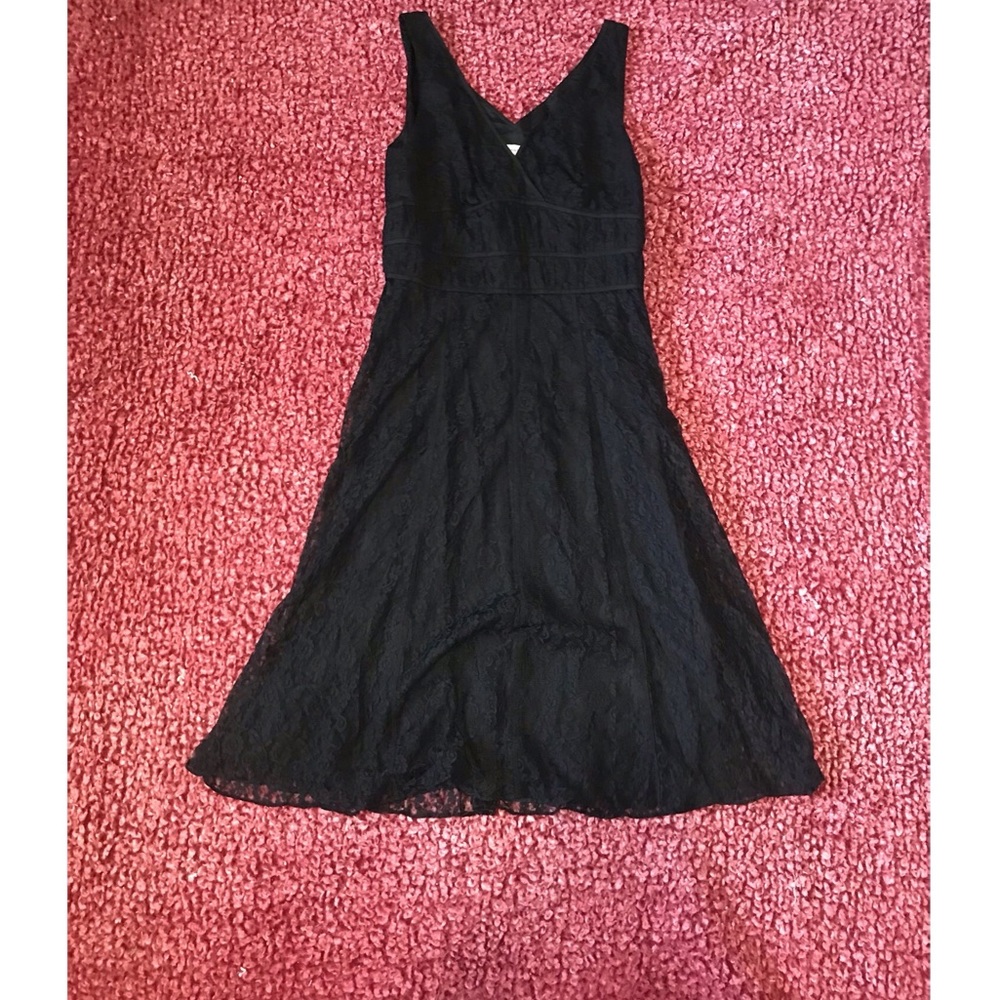Adrianna Papéll Size 6 Black Sleeveless Lace Dress
